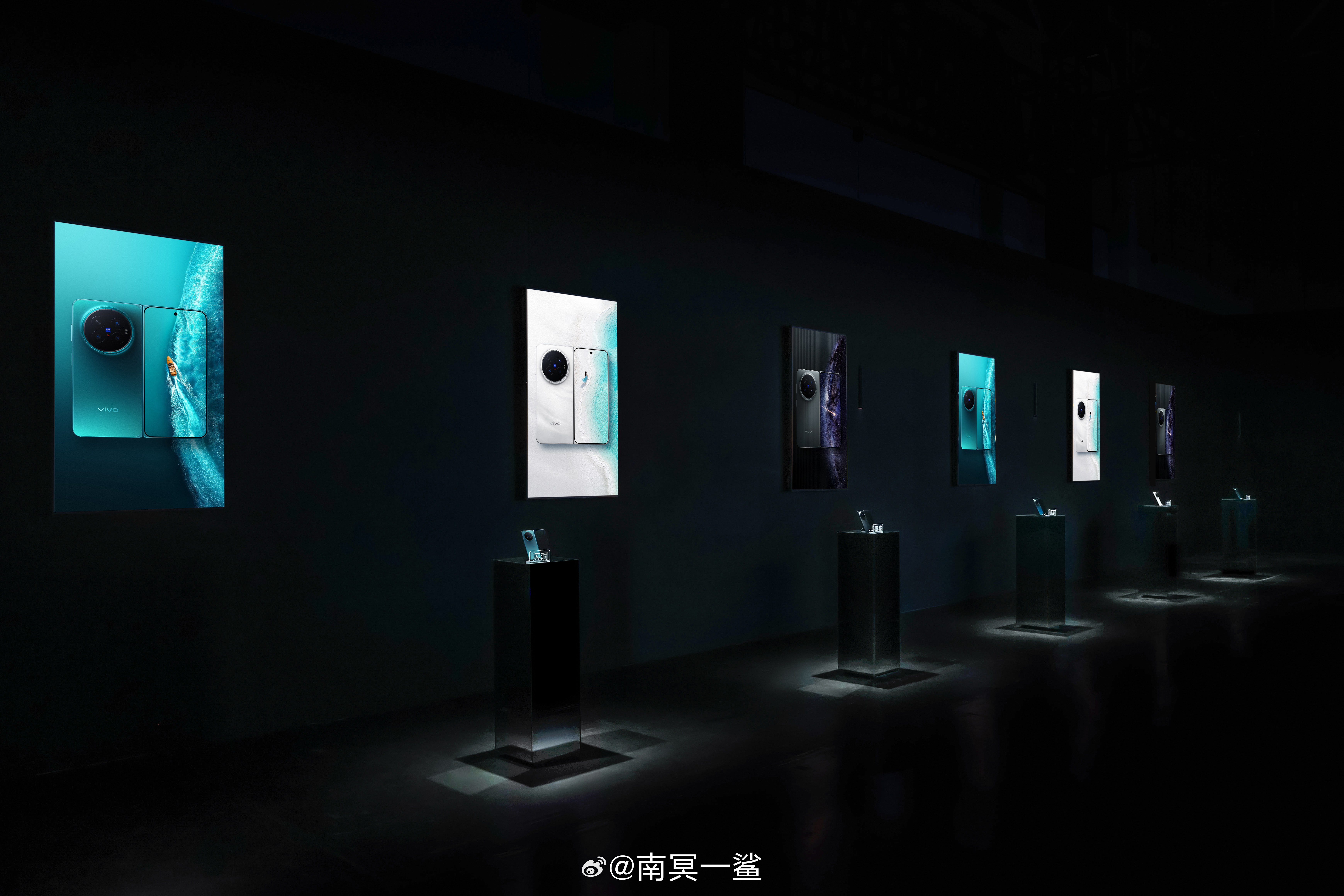 vivo X Fold6今晚7点发布，参数层面没悬念，真正的变量不在硬件，在Or