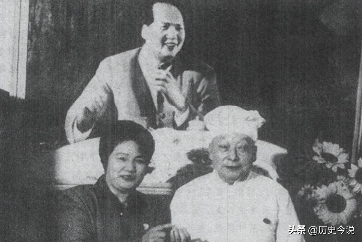 1969年后厨小意外：苦瓜炒鸡丁，藏着领袖的温情与豁达
 
阅读此文前，诚邀您点