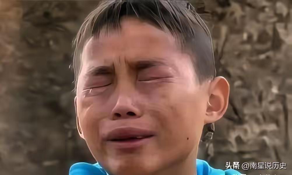 [微风]令人泪目！云南，13岁的农村男孩盘江龙成为