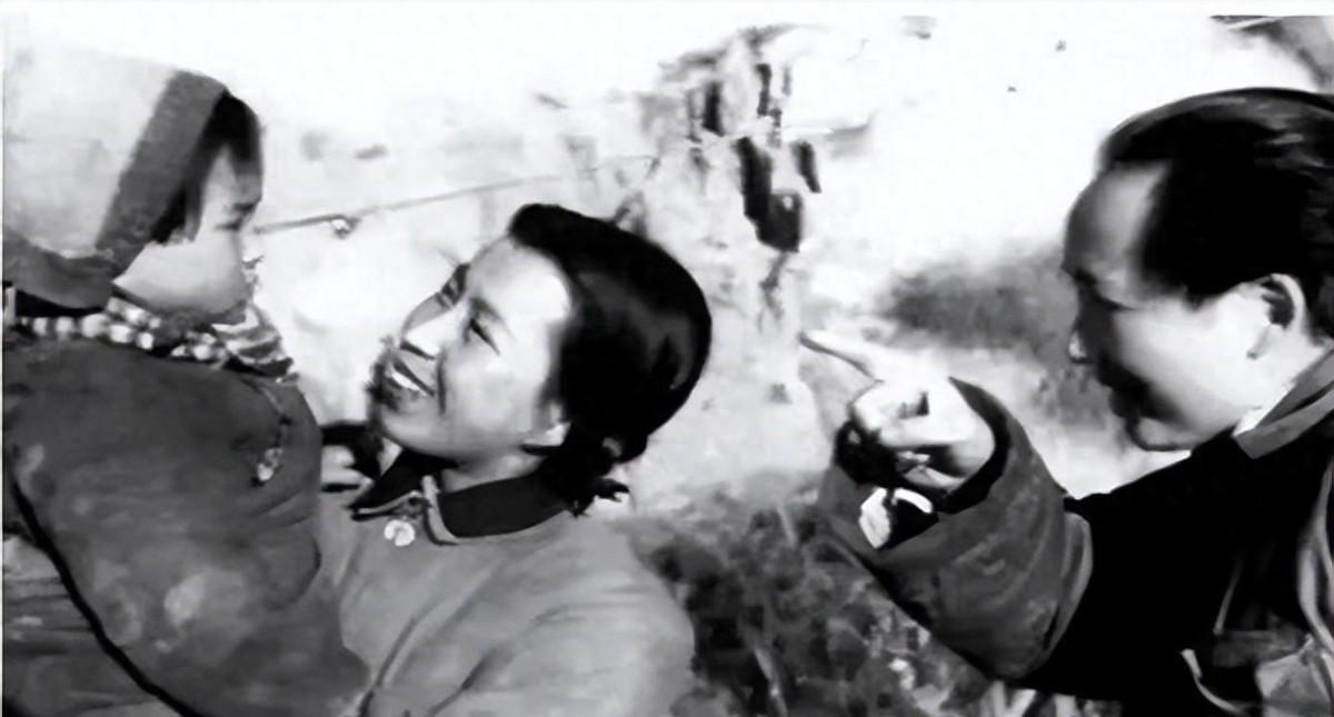74年李讷探望父亲毛主席后决定留在北京工作，小外孙的未来毛主席会如何安排呢？
1