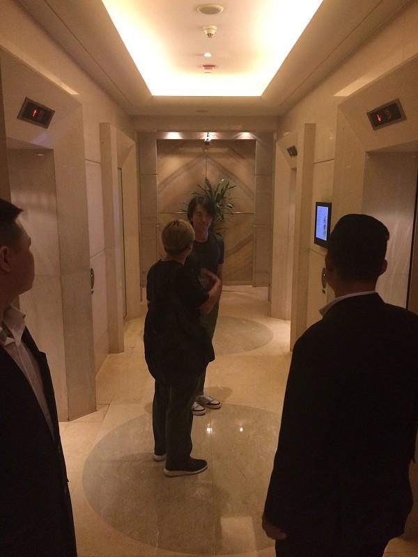 真的很想问一句：高层住宅的噪音问题，就真的无解吗？
 
很多人觉得邻里之间要互相