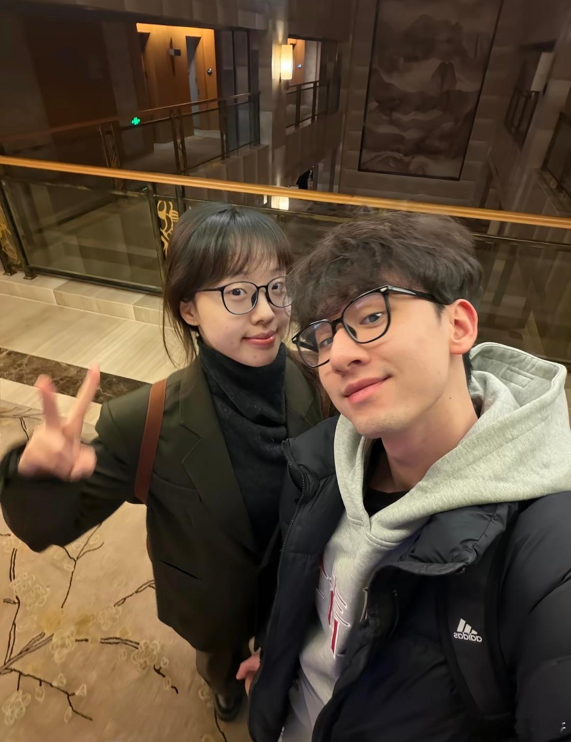 能做你的跟屁虫也挺幸福的 