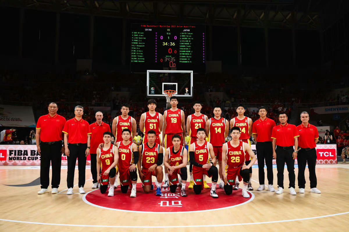 主场作战的中国男篮73:92输给了日本男篮，现在的实力真的追平中国男足了!中国男