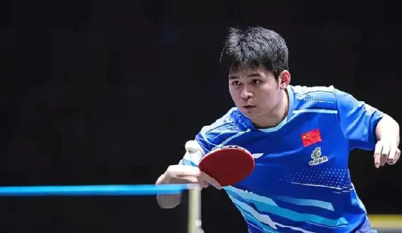 林诗栋，国乒的“铁人”担当！
 
WTT瑞典大满贯赛场风云突变，男双比赛中，梁靖