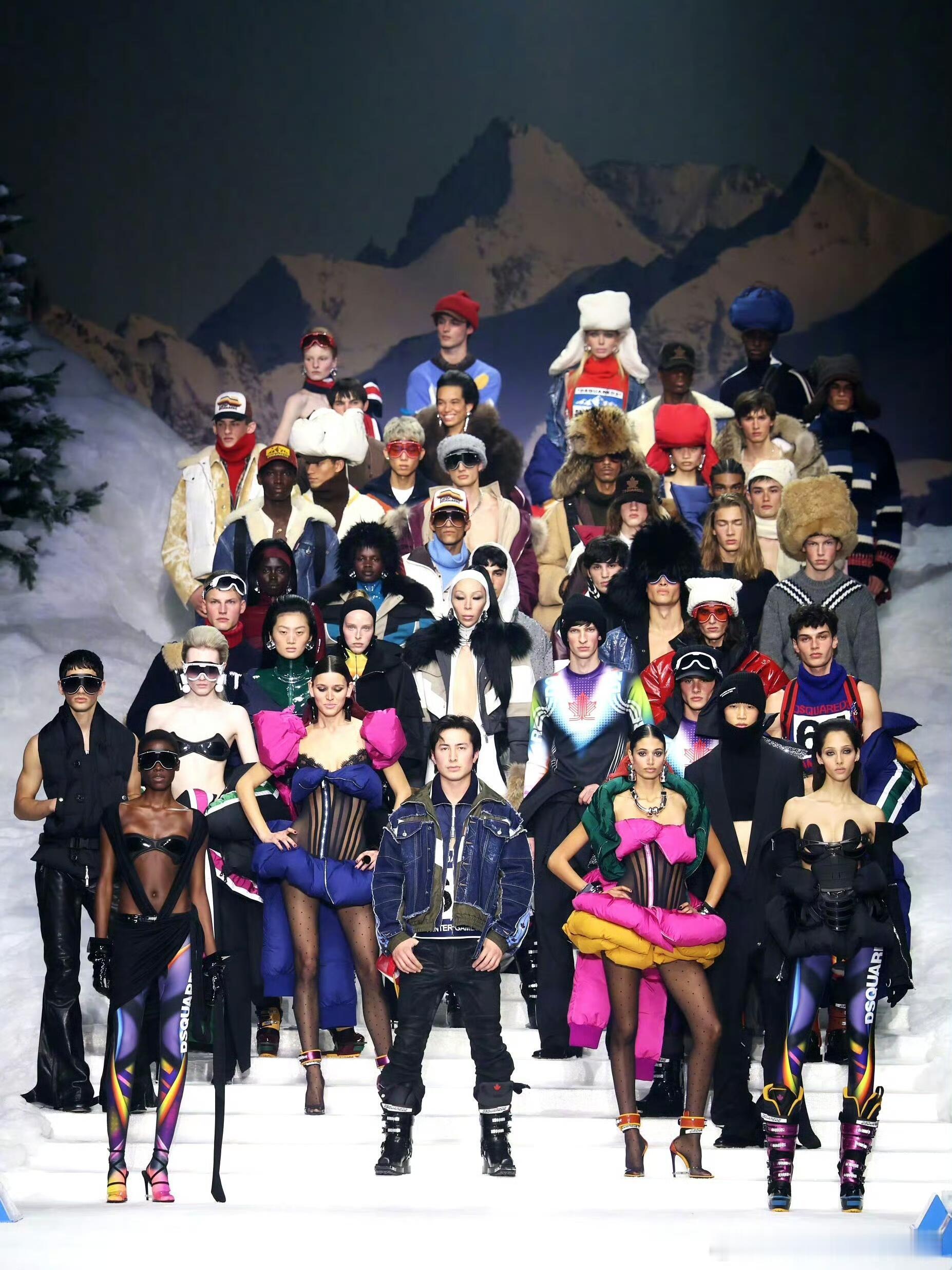 《巅峰对决》爆火之后Hudson登上米兰男装周走秀影视演员还是轻易不要上T台吧。