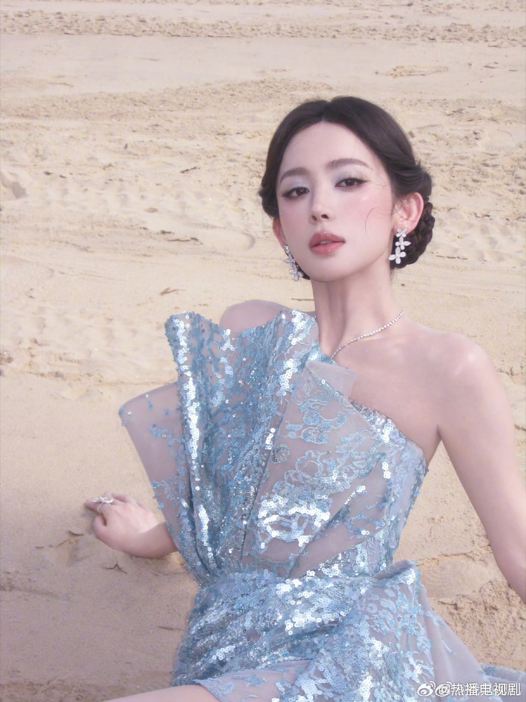 海风为娜扎加冕，她是浪花里诞生的人鱼公主 