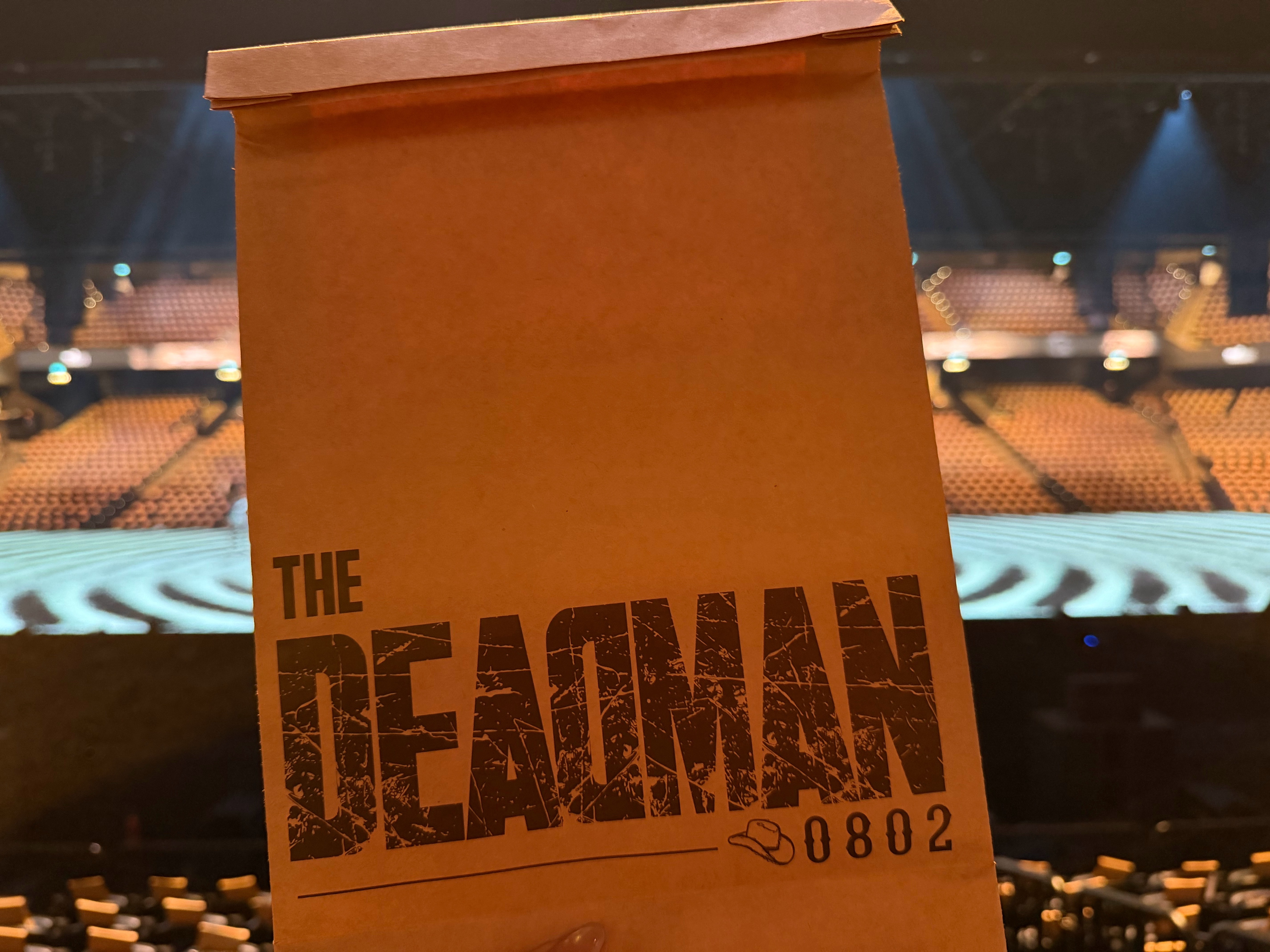 伴手礼好漂亮cr：这个博主已经进去了网页链接蔡徐坤TheDeadman演唱会