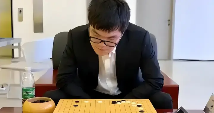 28岁“老男人”柯洁迎职业生涯关键战 若失棋圣头衔将成无冕之王