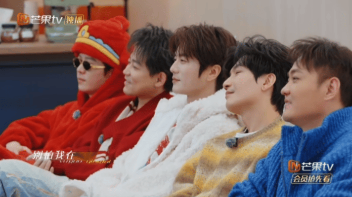 郭彪唱给快乐老友的雨过晴来郭彪的《雨过晴来》像一阵春风，把岁月里的故事都唱得温柔