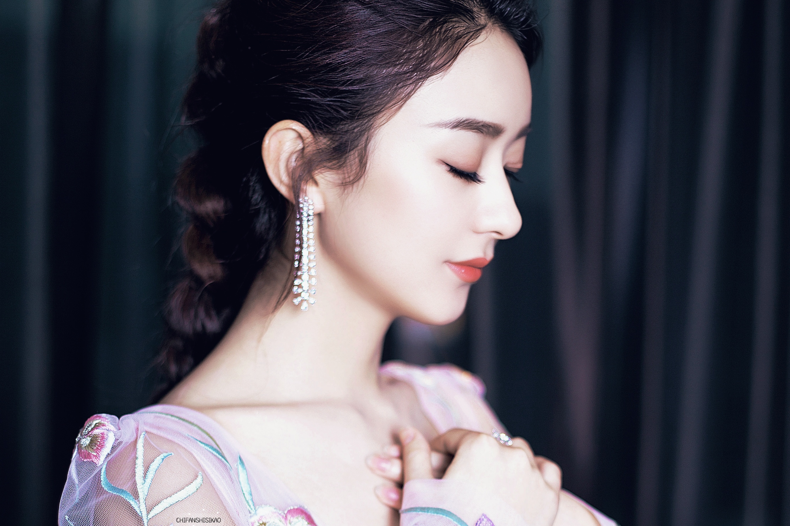 赵丽颖 🍃赵丽颖          /🍃仙女🧚♀️  专栏 · 栗·产出笔