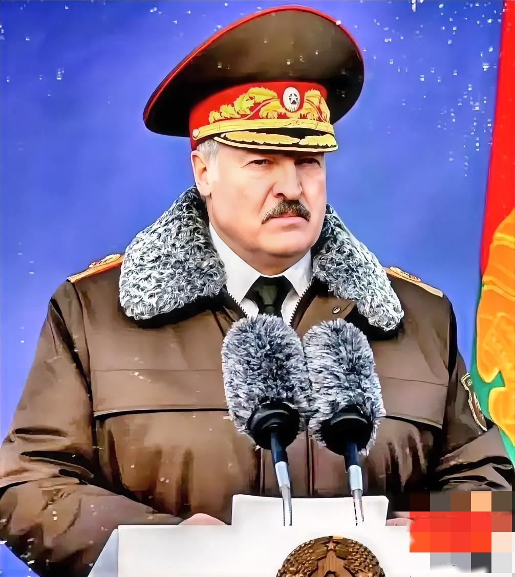 卢卡申科这个老狐狸，
眼光是真的毒。

卢卡申科说“东方大国人遇事不急”，这不仅