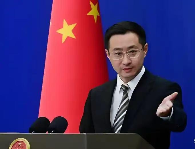 快讯！
中国突然出手了。
今天上午，北京方面释放明确信号：
这回的意思很直白：不