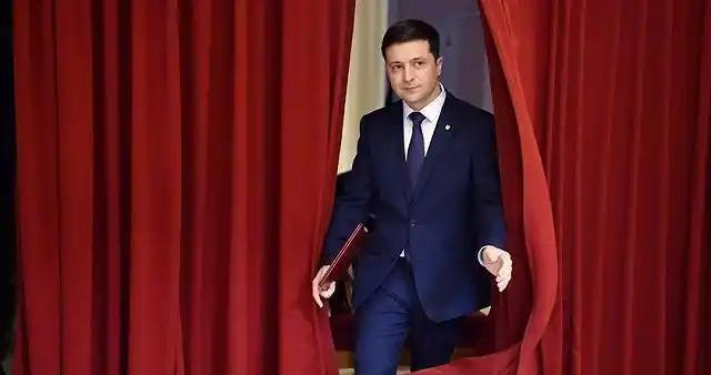 从演员到政客！
泽连斯基为何在全球舞台用低俗攻击解决分歧？
 
2月14日慕尼黑