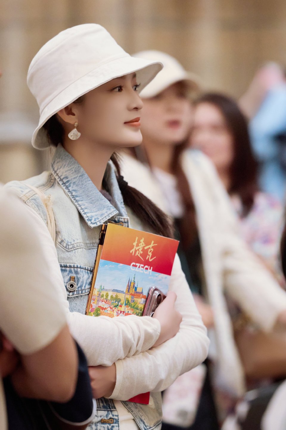  李沁导游上任啦李沁我的神仙团 被李沁导游的责任感狠狠打动！为了让大家玩得尽兴，