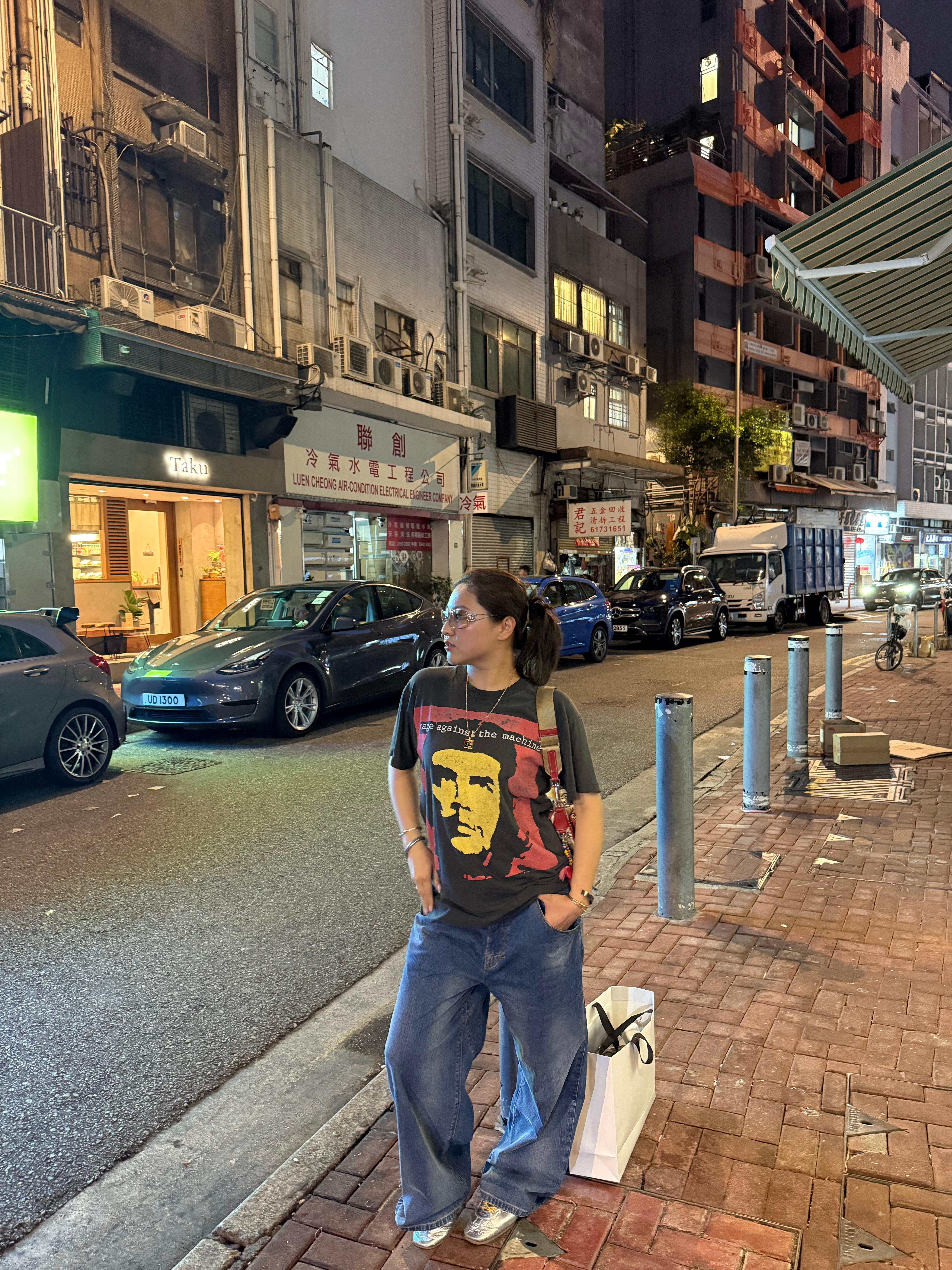 我来HK的路线已经简单到闭眼都能找到了从Izumi抱回两大袋子要索就索我钱包的命