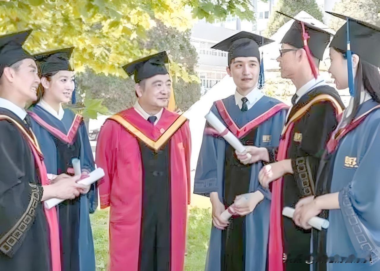 残酷真相！硕博连读中途退学，最后学历让无数学霸破防
很多人都有一个致命误区：读了