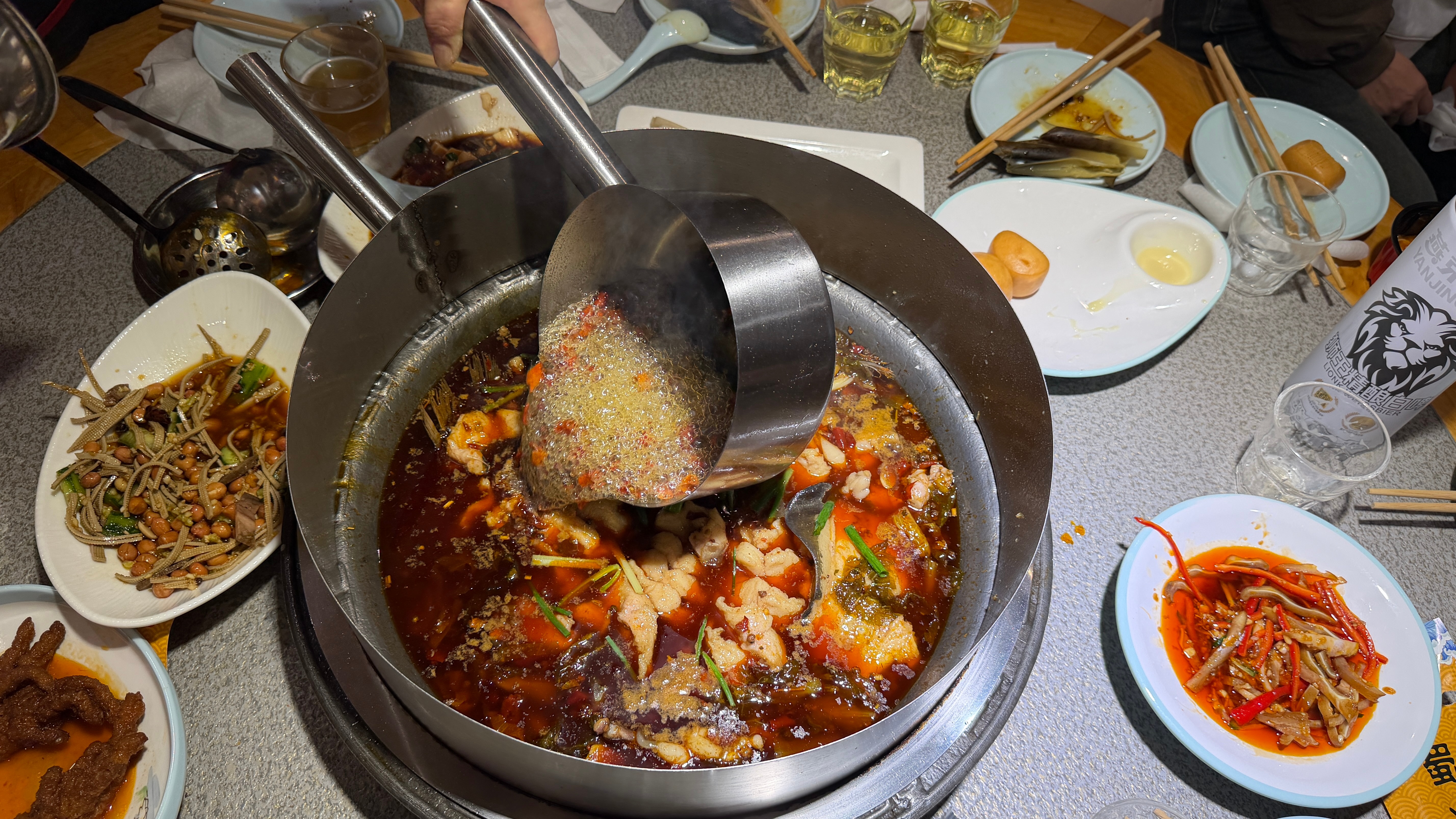 年年有🐟热热闹闹，没有烦恼，祝大家周末鱼快～