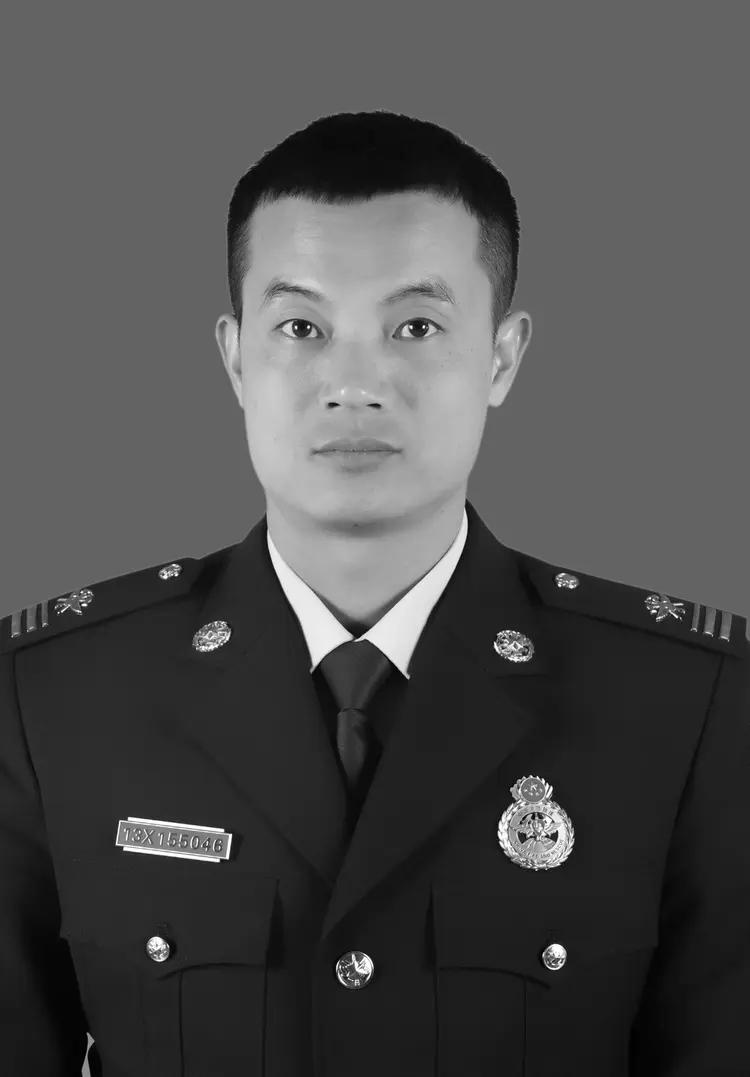 张晓杰（1985年8月-2021年11月27日），男，汉族，福建省漳州市人，中共