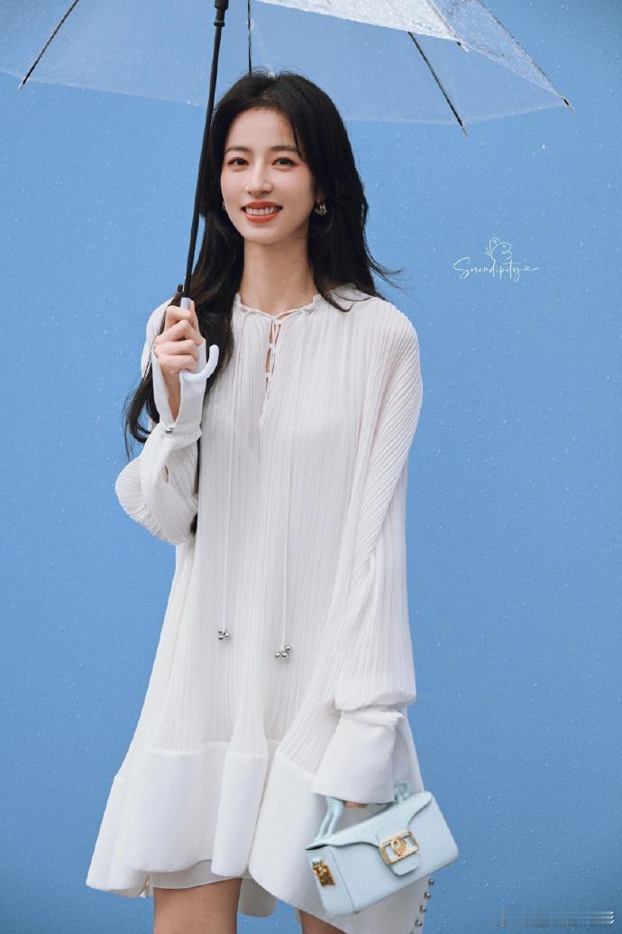 #周雨彤花儿与少年#周雨彤的旅游日记，即将开启新的冒险篇章，《花儿与少年6》等您