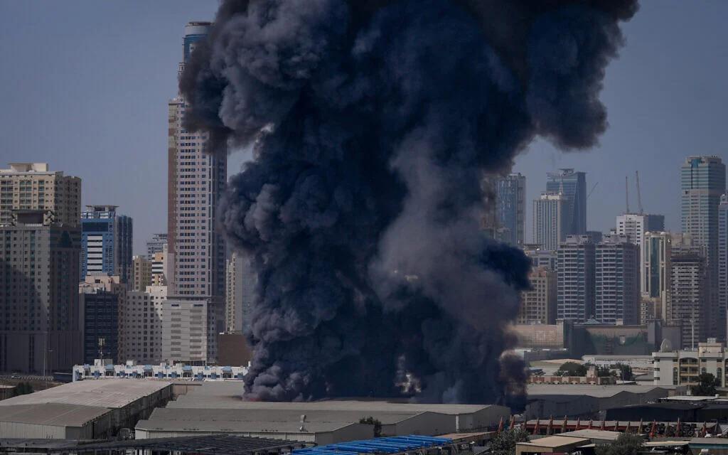 伊朗弹袭迪拜，直接击碎其长期塑造的中东财富避风港光环，引发亚洲富豪撤资，标志地区