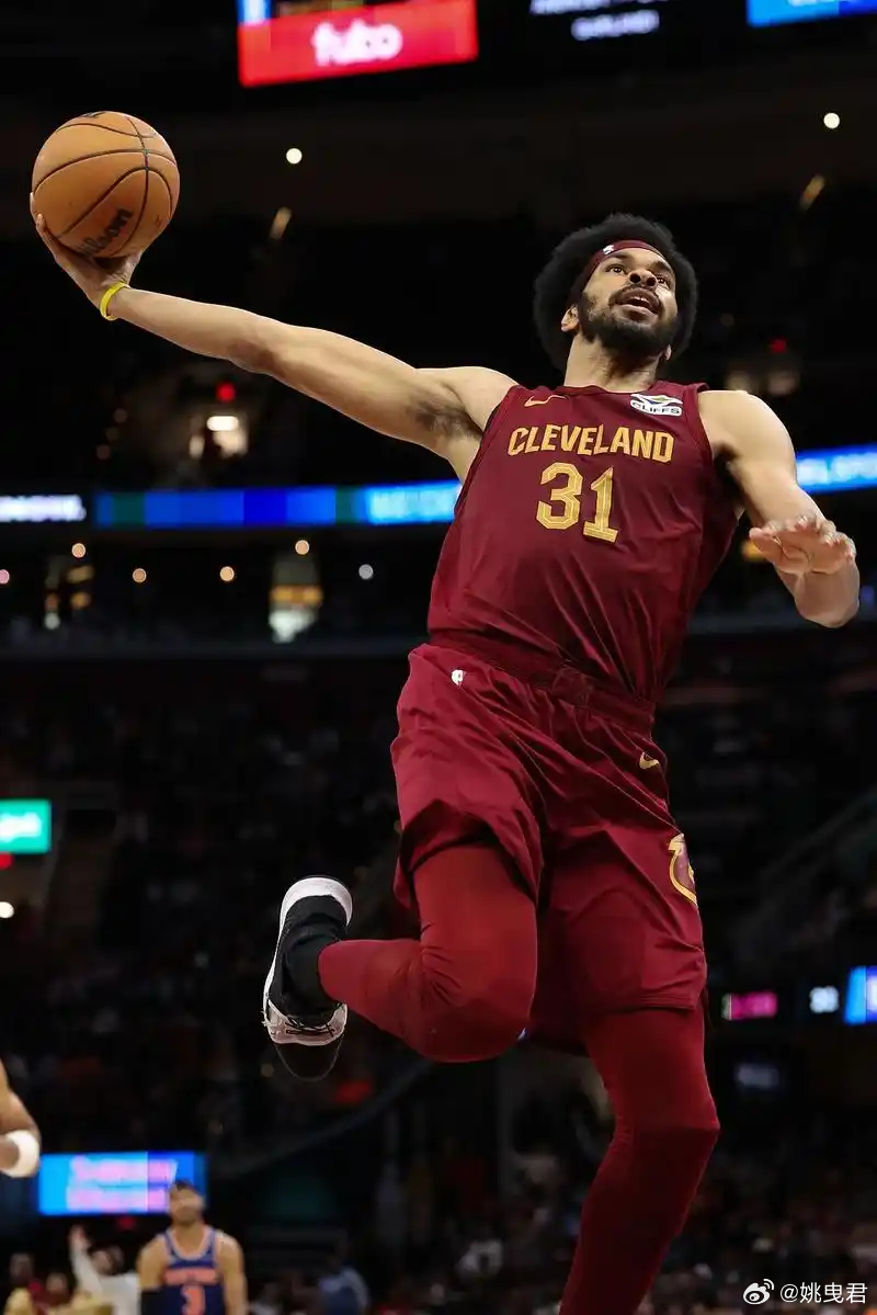 终于🈶了阿伦回归的明确消息，我们等周六主场对阵热火时的全阵容骑士