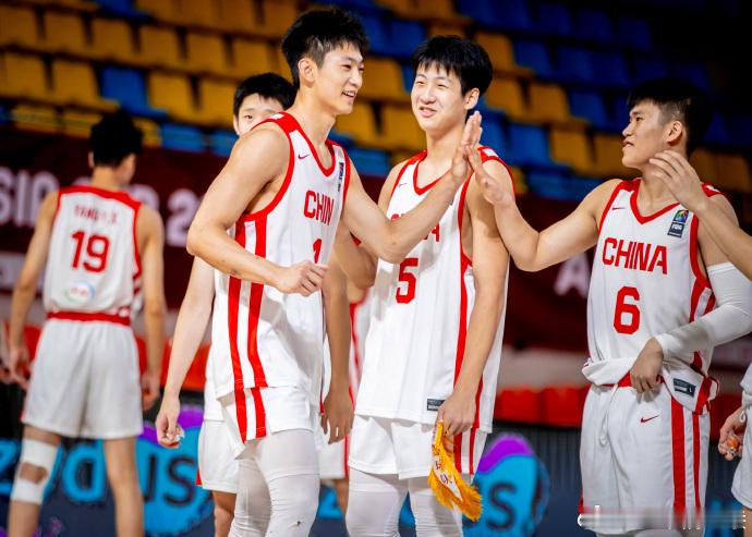 中国U18男篮战胜菲律宾中国队获得U19男篮世界杯参赛资格 U18男篮亚洲杯1/