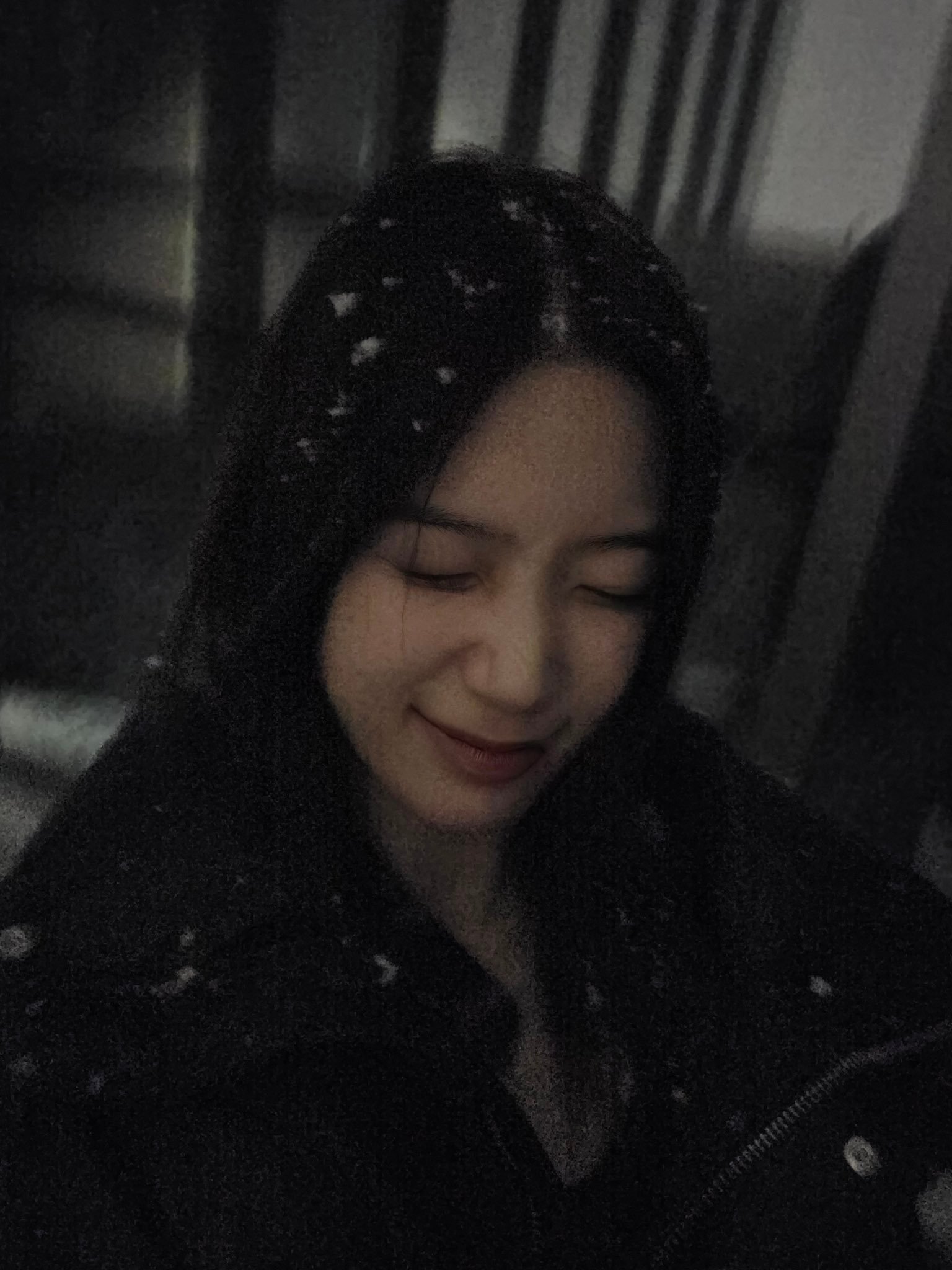 251204💭lesserafim中村一叶 今年第一场雪下啦！！！ 