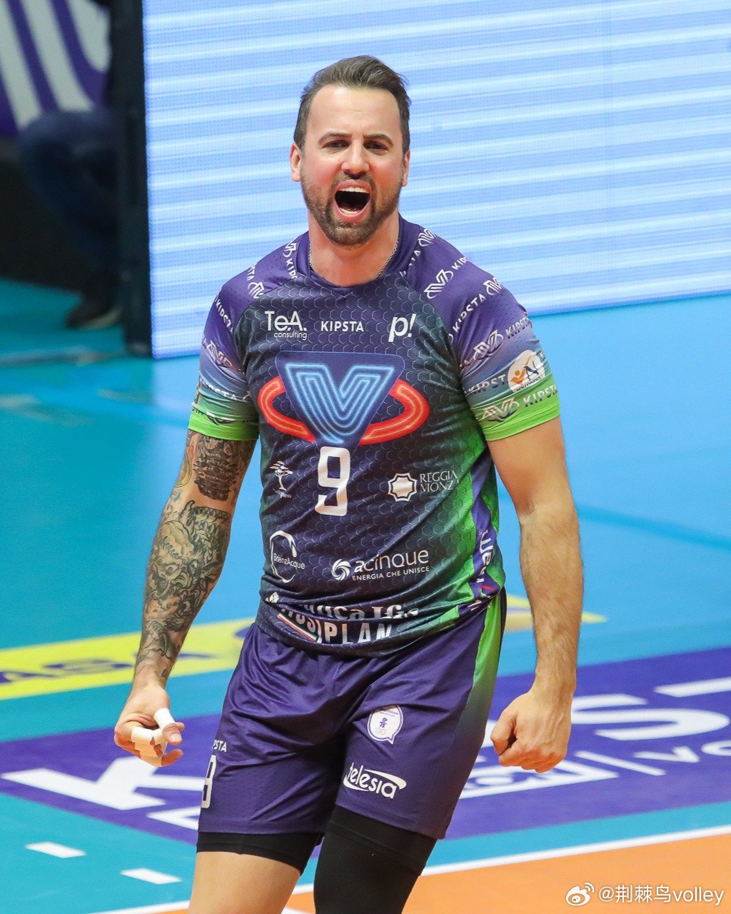 铁锤格罗泽迎来了自己职业生涯第10个国家的职业联赛。在结束了上海男排的铜牌战后，