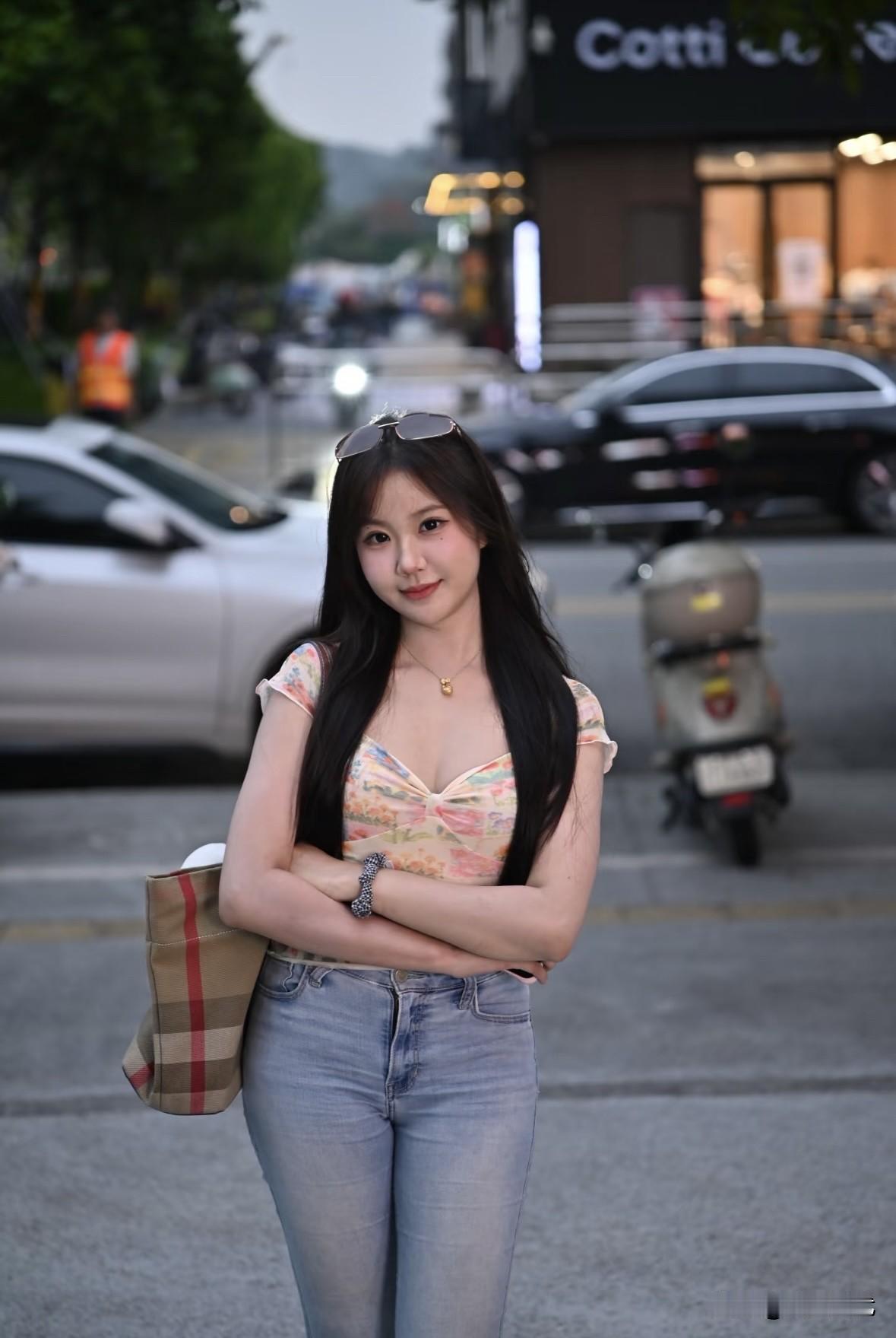谁又能拒绝真实又阳光的甜妹儿呢？
