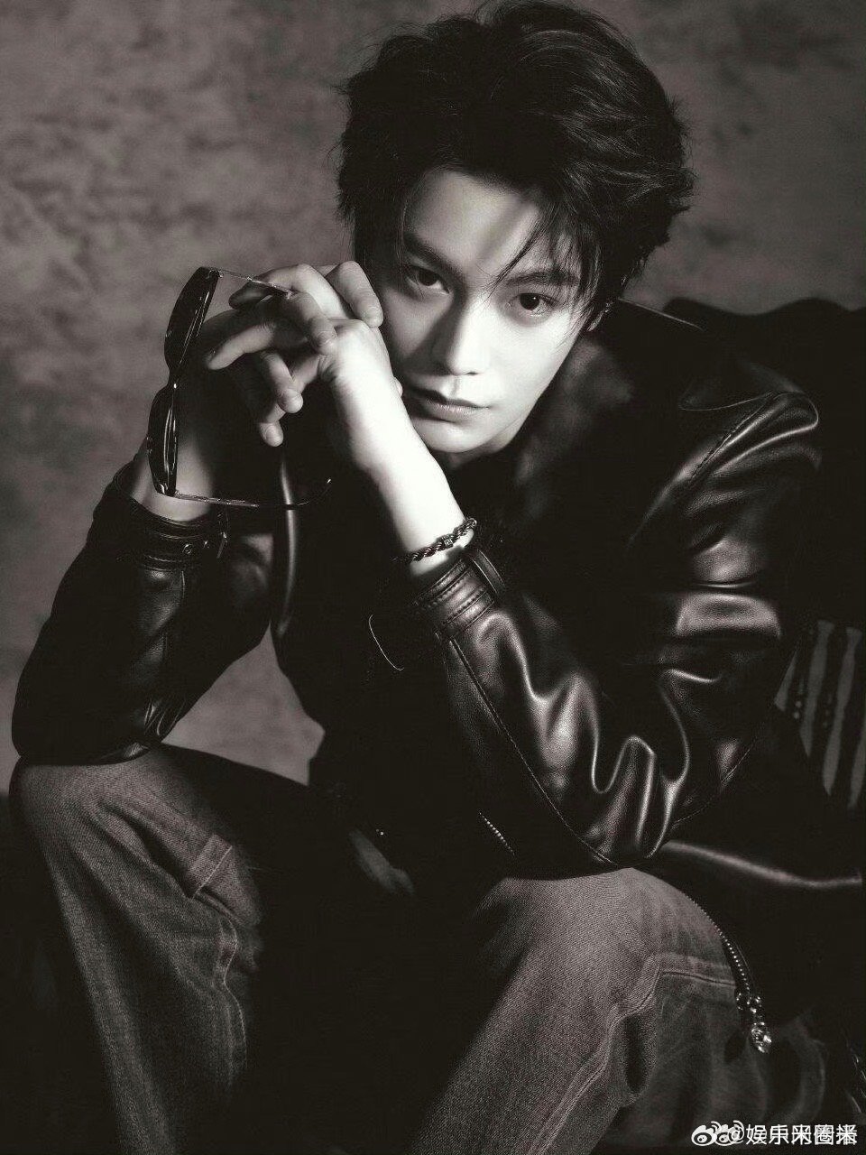 丁禹兮满分学霸男丁禹兮没出现之前我简直在乱写 他的每个造型都像精心设计的标准答案