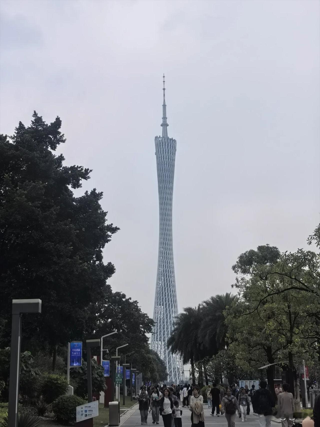 看看你镜头下的广州塔白天镜头下的广州塔随拍分享。