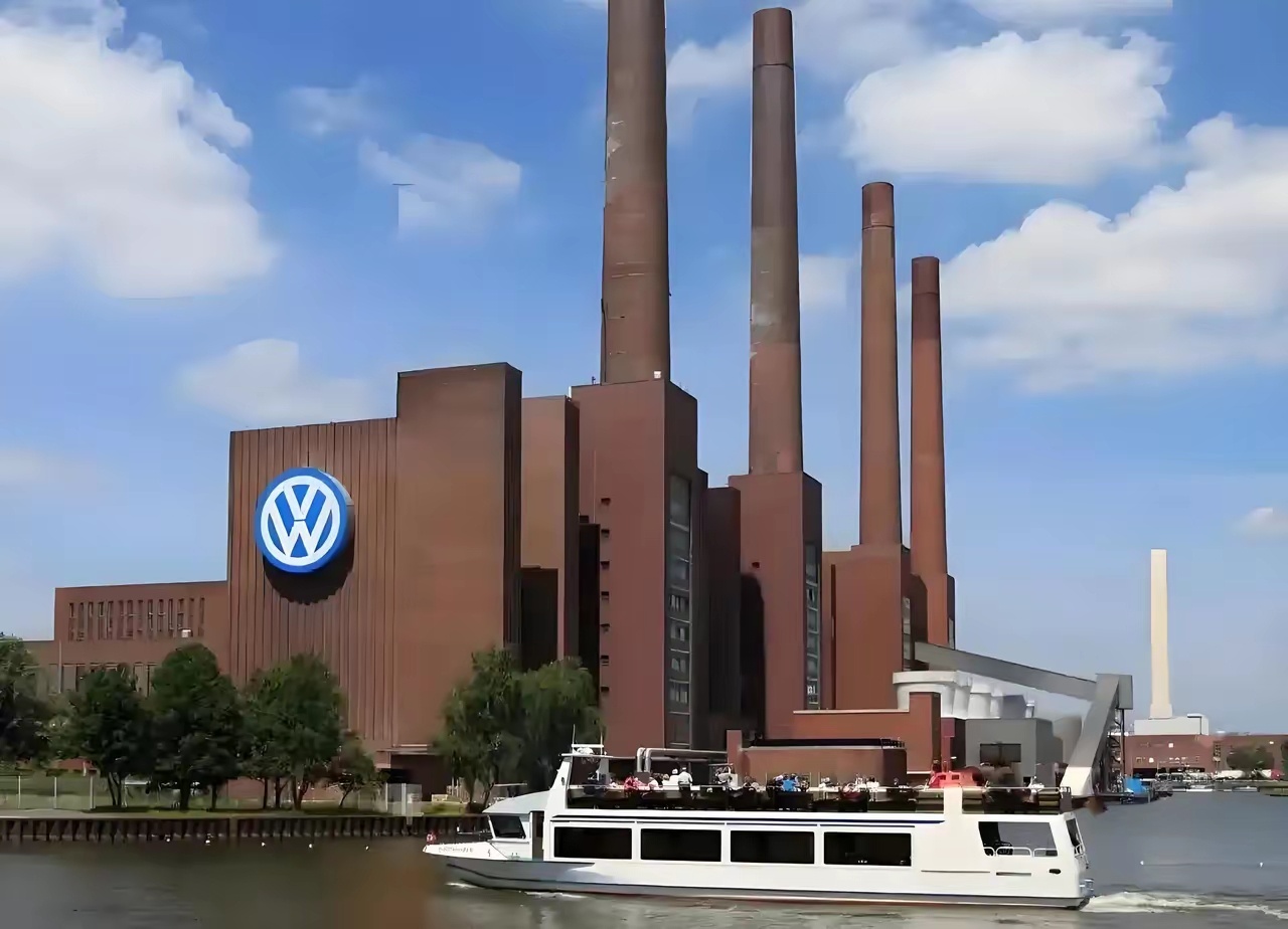 德国十大企业1. 大众公司（Volkswagen），总部沃尔夫斯堡，2025年营