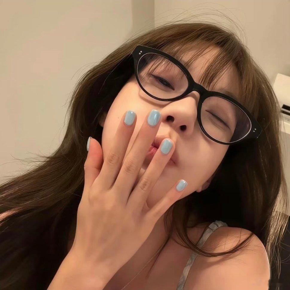 温柔女头分享。 