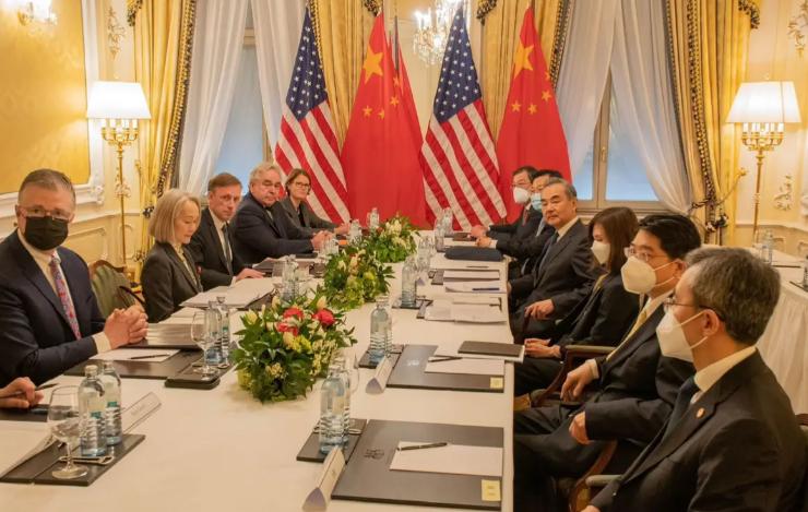 中国永远也别想武统台湾，因为美军已做好准备！”去年，美国空军部长就将中国定为美国