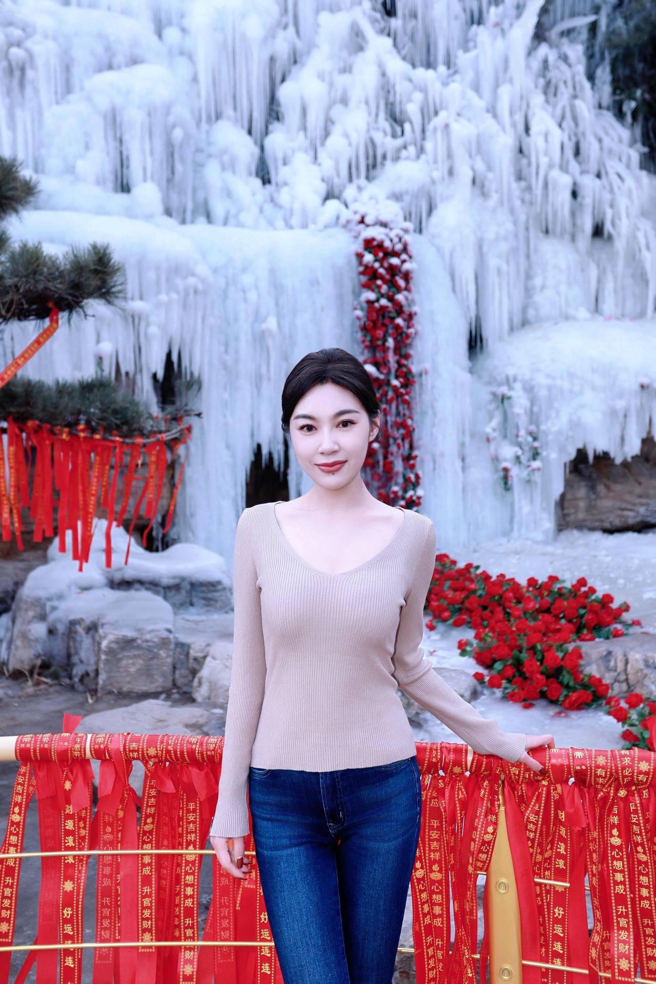 太原人像摄影约拍跟拍我镜头里的美女原创摄影