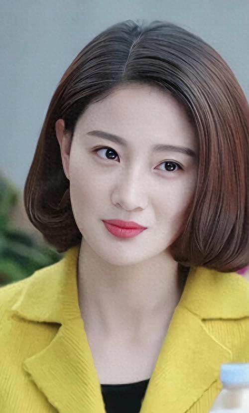 侯梦莎近况太惬意！退圈定居杭州，陪姥姥享平淡幸福
 
说起侯梦莎，大家最先想到的