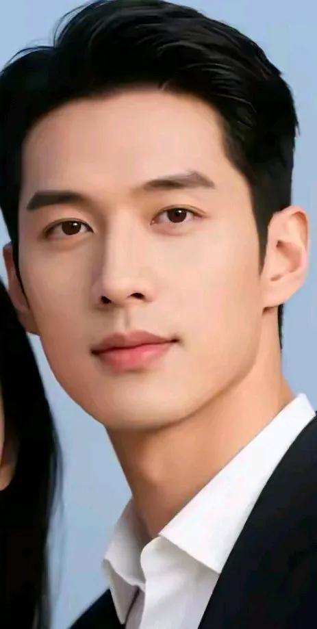 下面三幅图分别是黄种男人，白种男人，黑种男人，你觉得哪种男人给你的感觉是最帅最好