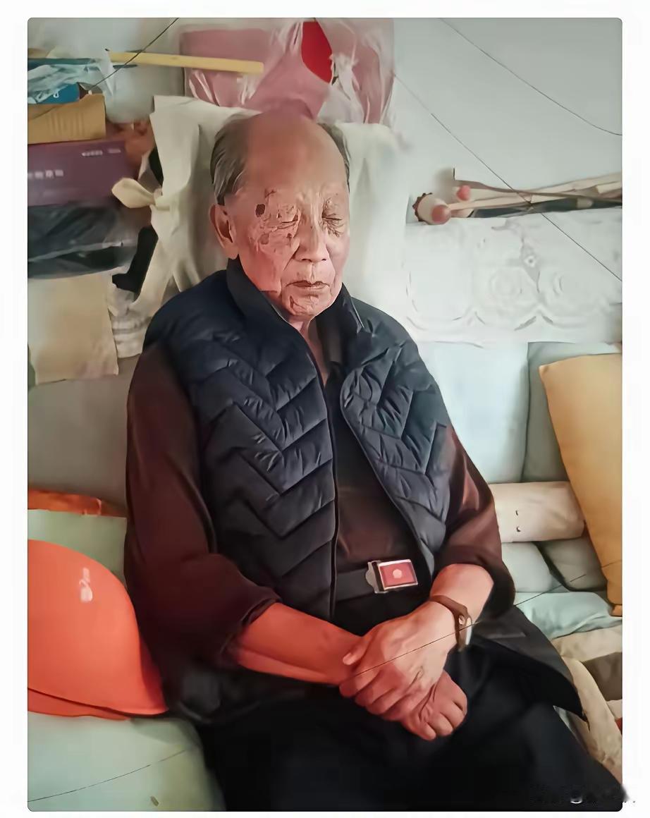 老爷子太有福气了，生的平安无事，死的自然，一点罪都没有遭，90岁老爷子平时身体健