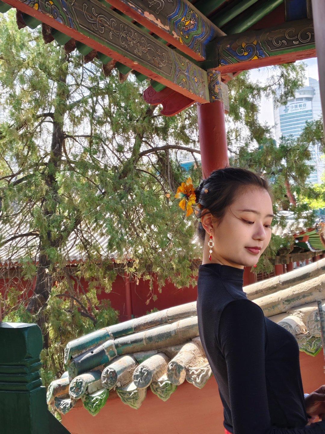  走过山河，读懂人生褶皱 每日穿搭[超话] ​​​