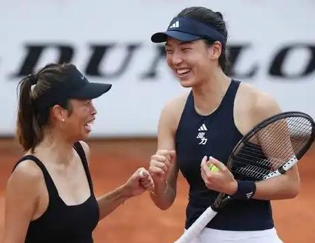 重磅对决敲定！温网女双迎来中国德比，张帅横扫晋级静待海峡组合！
        
