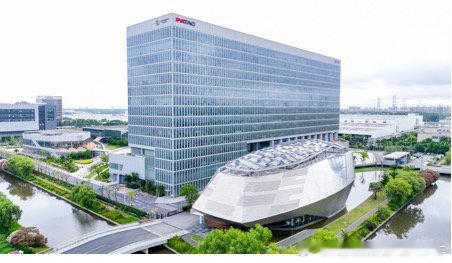 2026年8月5日，上汽集团与通用汽车在上海签署合资续约协议，将上汽通用汽车的合