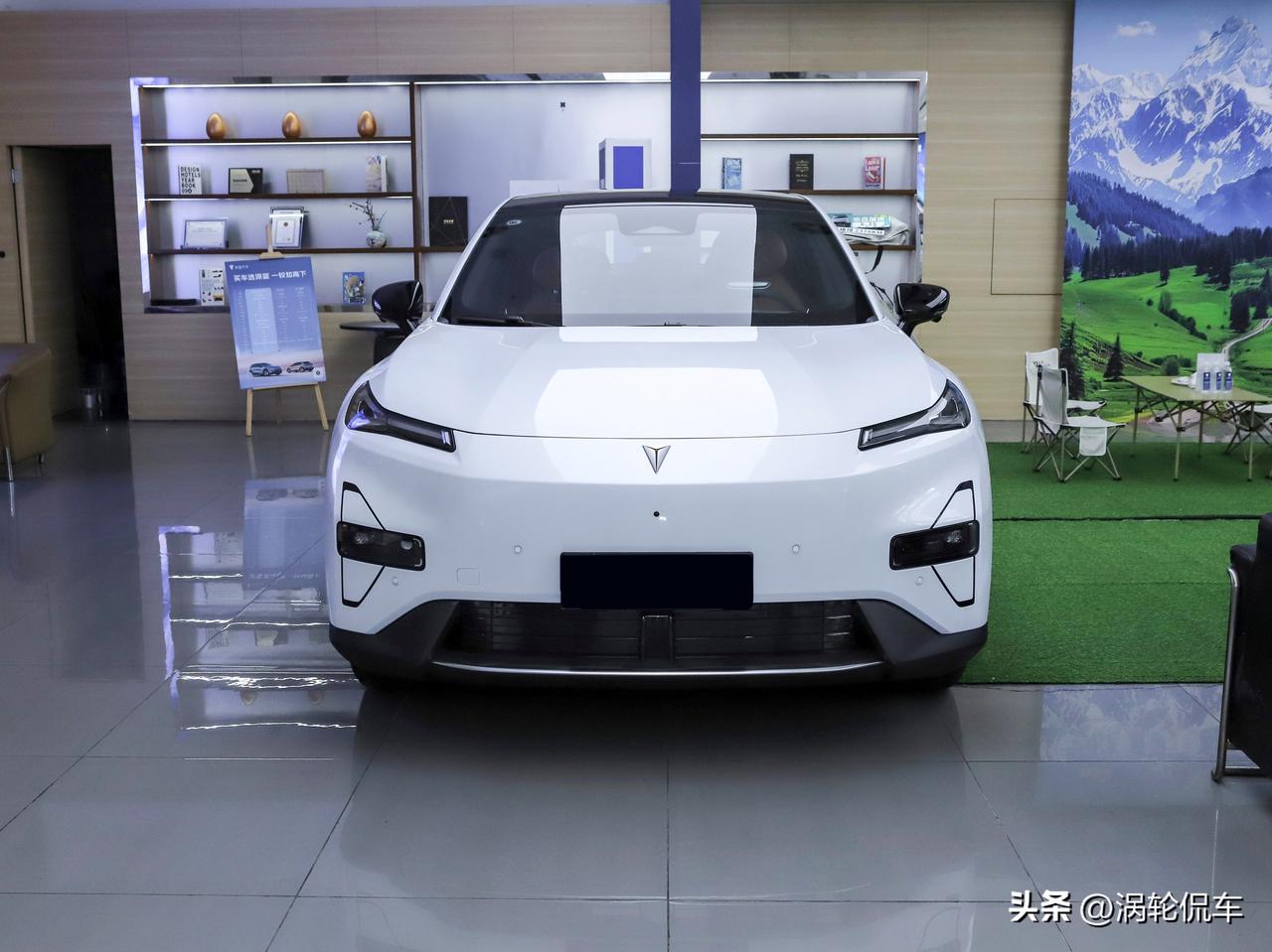 算了笔账，同样是15万，油车和电车开8年的花费差距竟这么大？为方便计算，我们就按