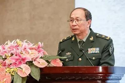 英教授炮轰中国毁约 金一南当场撕碎历史谎言

2000年一场国际论坛上，英国教授