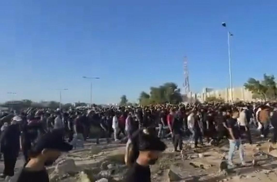 自从美国和以色列跟伊朗开打，巴林挨很多炸，所以巴林人民就更加恨美国和以色列了。