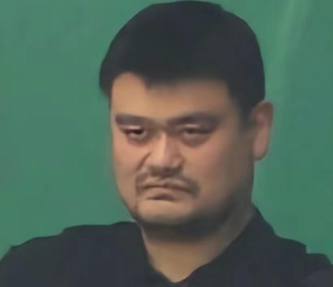 男篮之败，十问篮协——谁负责！
中国男篮，接连失败，耻辱记录，一再刷新，中国球迷