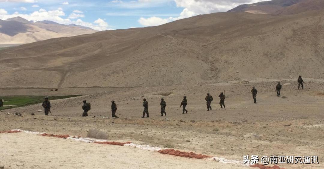 《印度教徒报》3月26日报道，加勒万河谷冲突事件后，印方在中印边境地区的巡逻频次