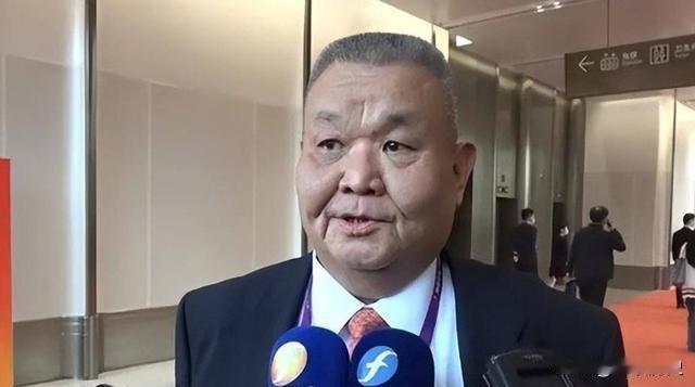 台湾名嘴黎建南也支持郑丽文，而且还亲自到台湾省的各个县市去给郑丽文拉票，可见郑丽