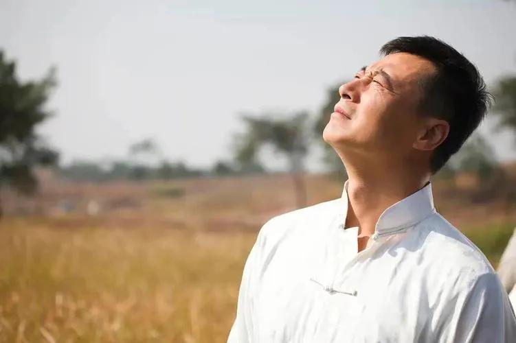不敢看第二遍的剧，只有《战长沙》这一部，每一个人物都有高光时刻，每一个角色都有成