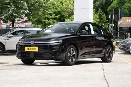 陪朋友实地看车试驾，十万级德系超混家轿 ID.ERA 5S 真心值得选