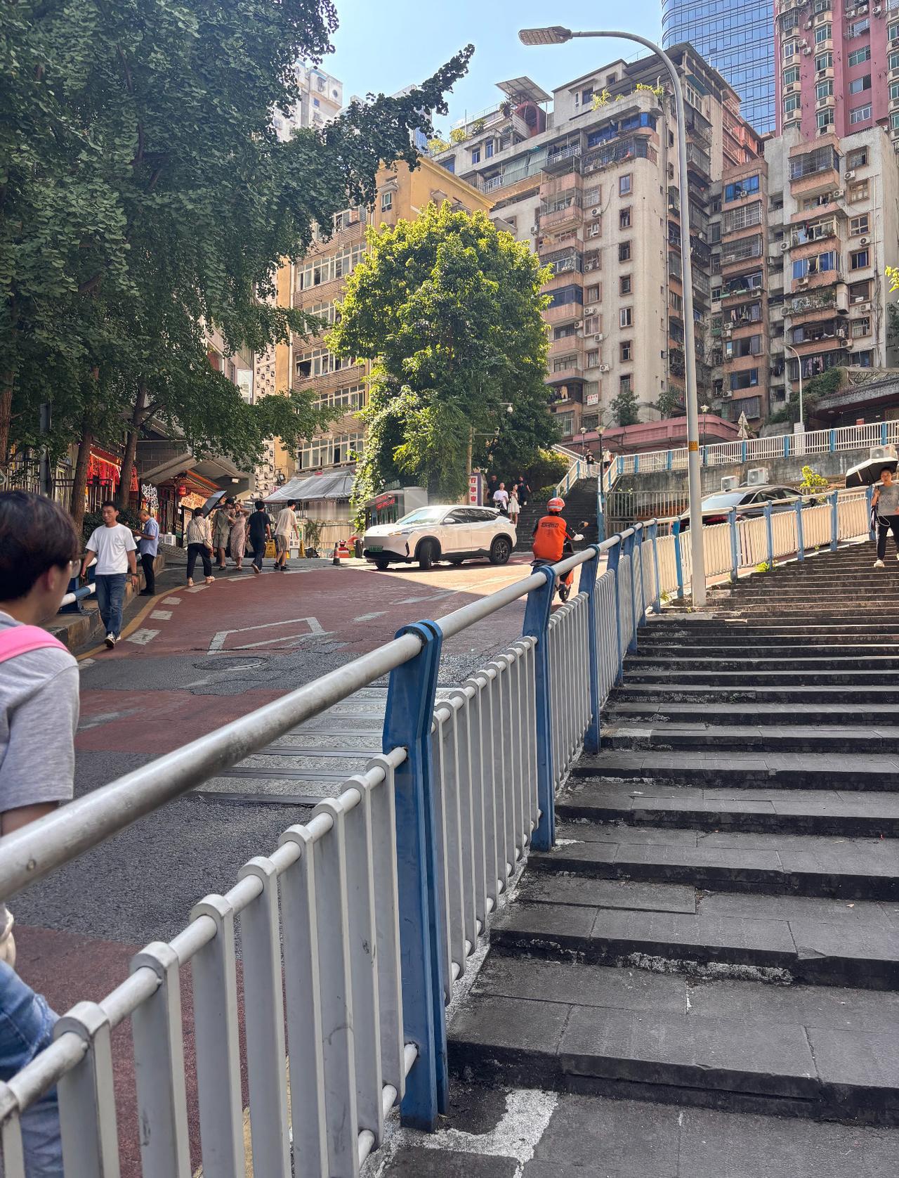 今年重庆的天气简直坐过山车🎢！6月过春天，7月炼狱模式，8月先给你赏十几天秋天